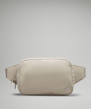 Beige Bag Lululemon Everywhere Large 2L Belt Bags | AU_LuLu44656