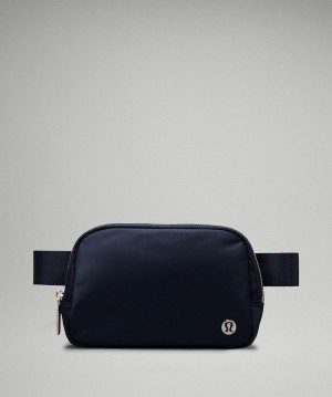 Navy Bag Lululemon Everywhere 1L Belt Bags | AU_LuLu24829