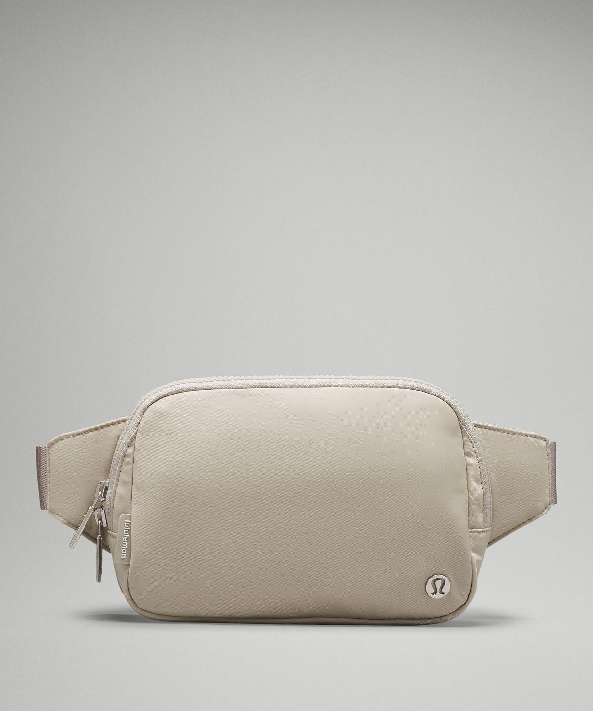 Beige White Bag Lululemon Everywhere Large 2L Crossbody Bags | AU_LuLu71397