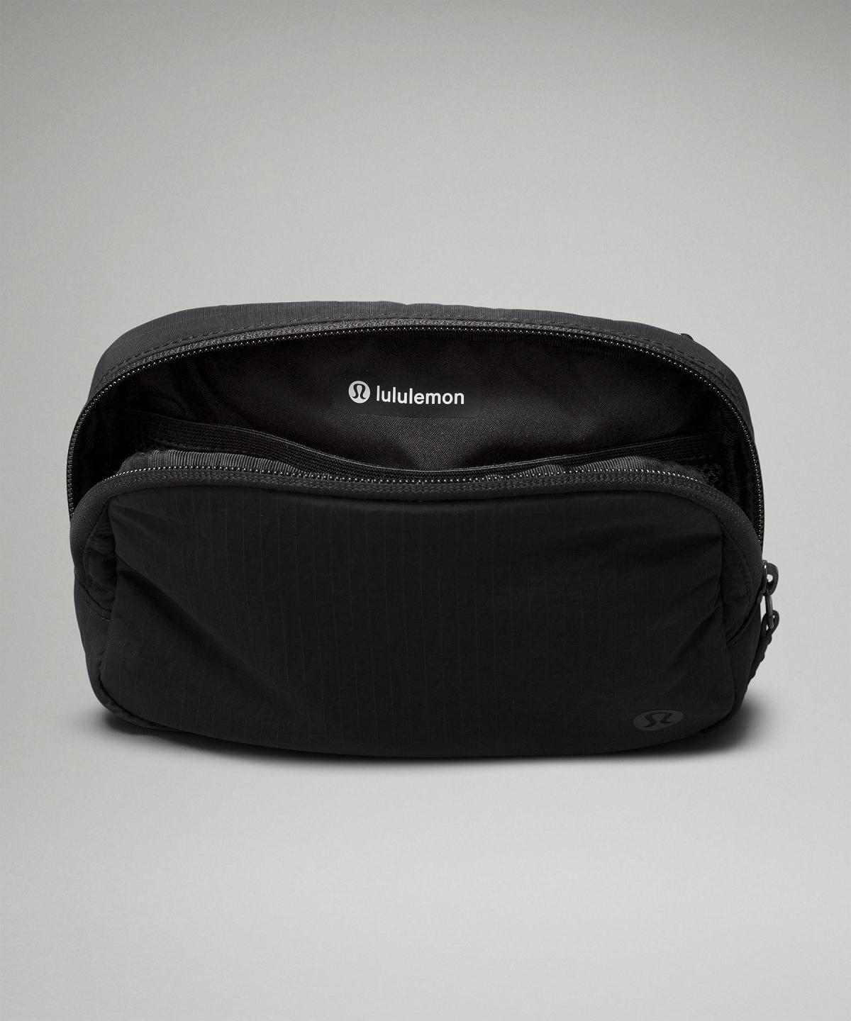 Black Bag Lululemon Everywhere 1L Belt Bags | AU_LuLu20975