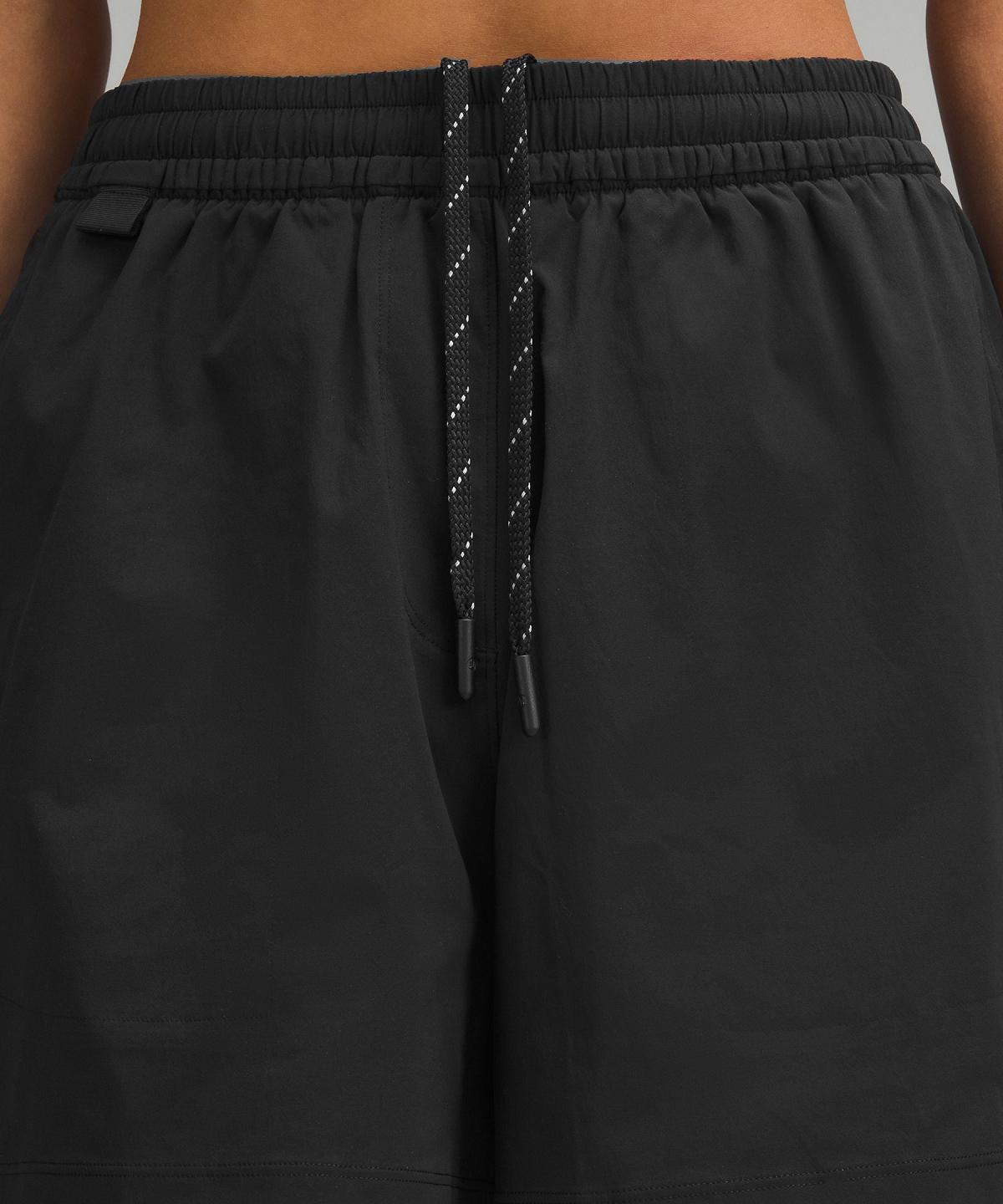 Black Women Lululemon Lightweight High-Rise Hiking 4" Shorts | AU_LuLu44021