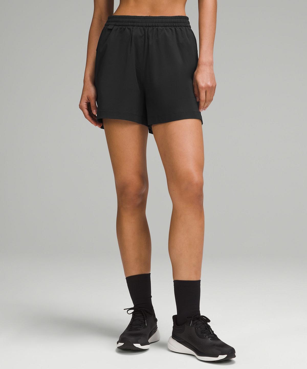 Black Women Lululemon Lightweight High-Rise Hiking 4" Shorts | AU_LuLu44021