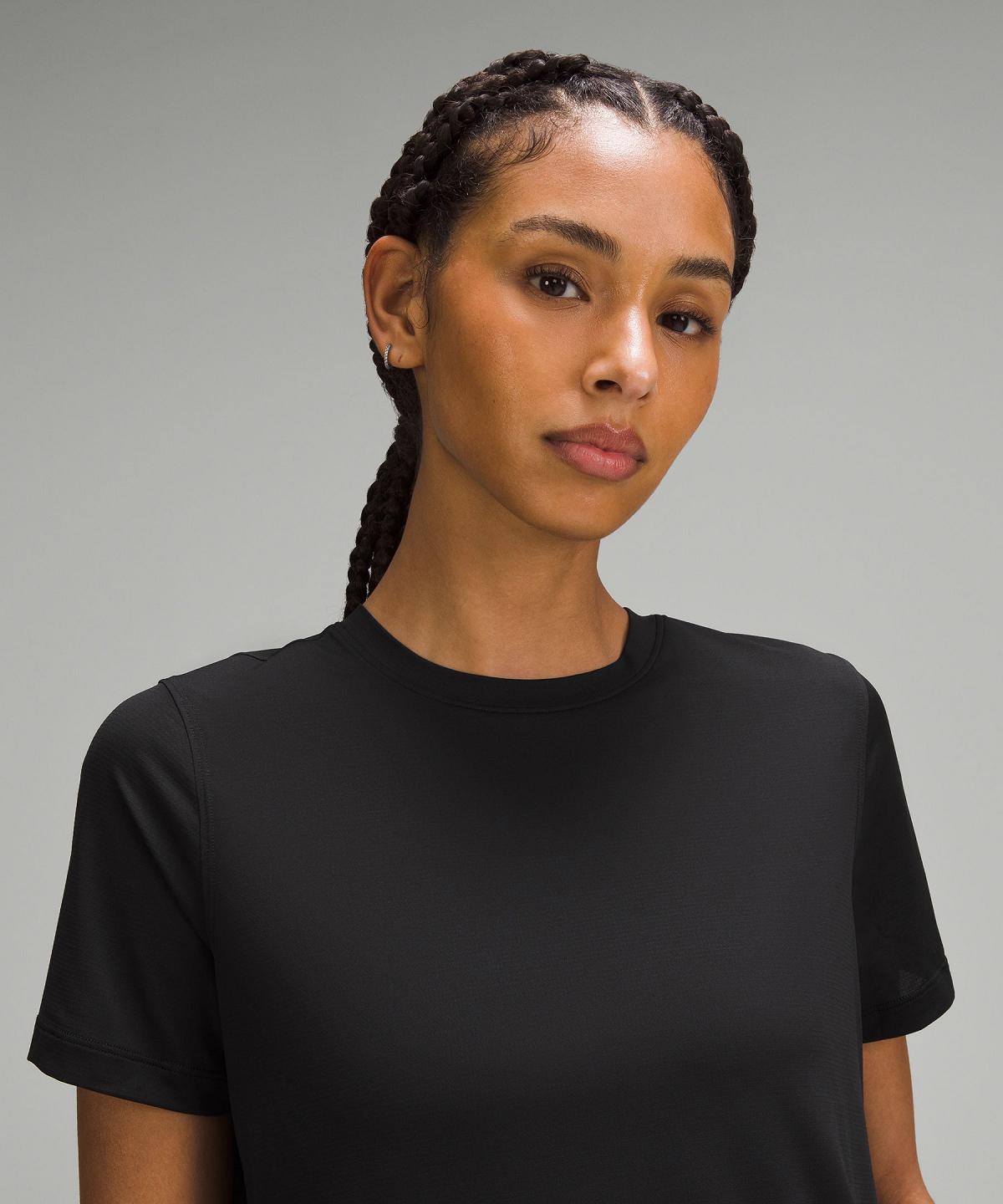 Black Women Lululemon Ultralight Hip-Length T Shirts | AU_LuLu18426