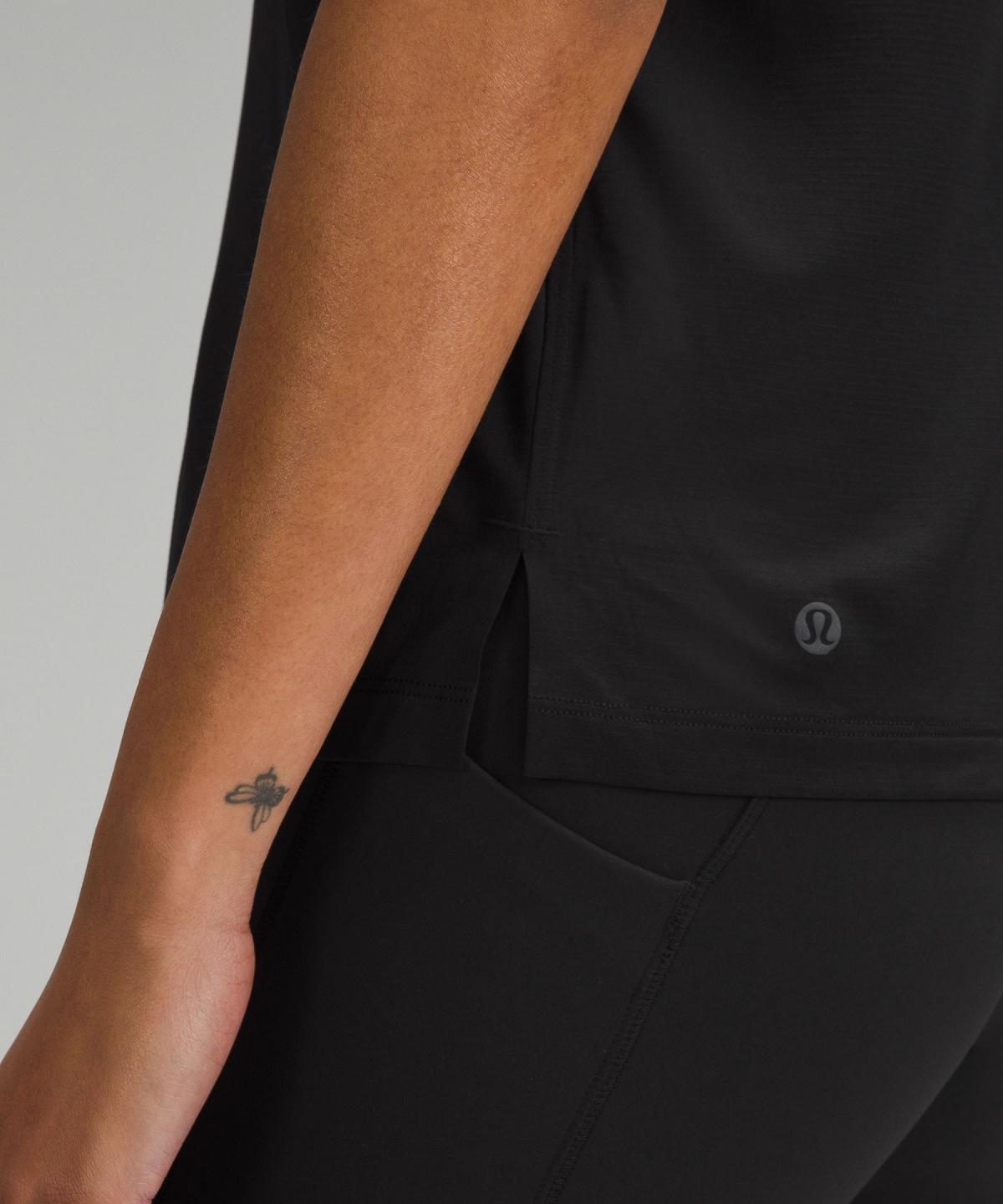 Black Women Lululemon Ultralight Hip-Length T Shirts | AU_LuLu18426