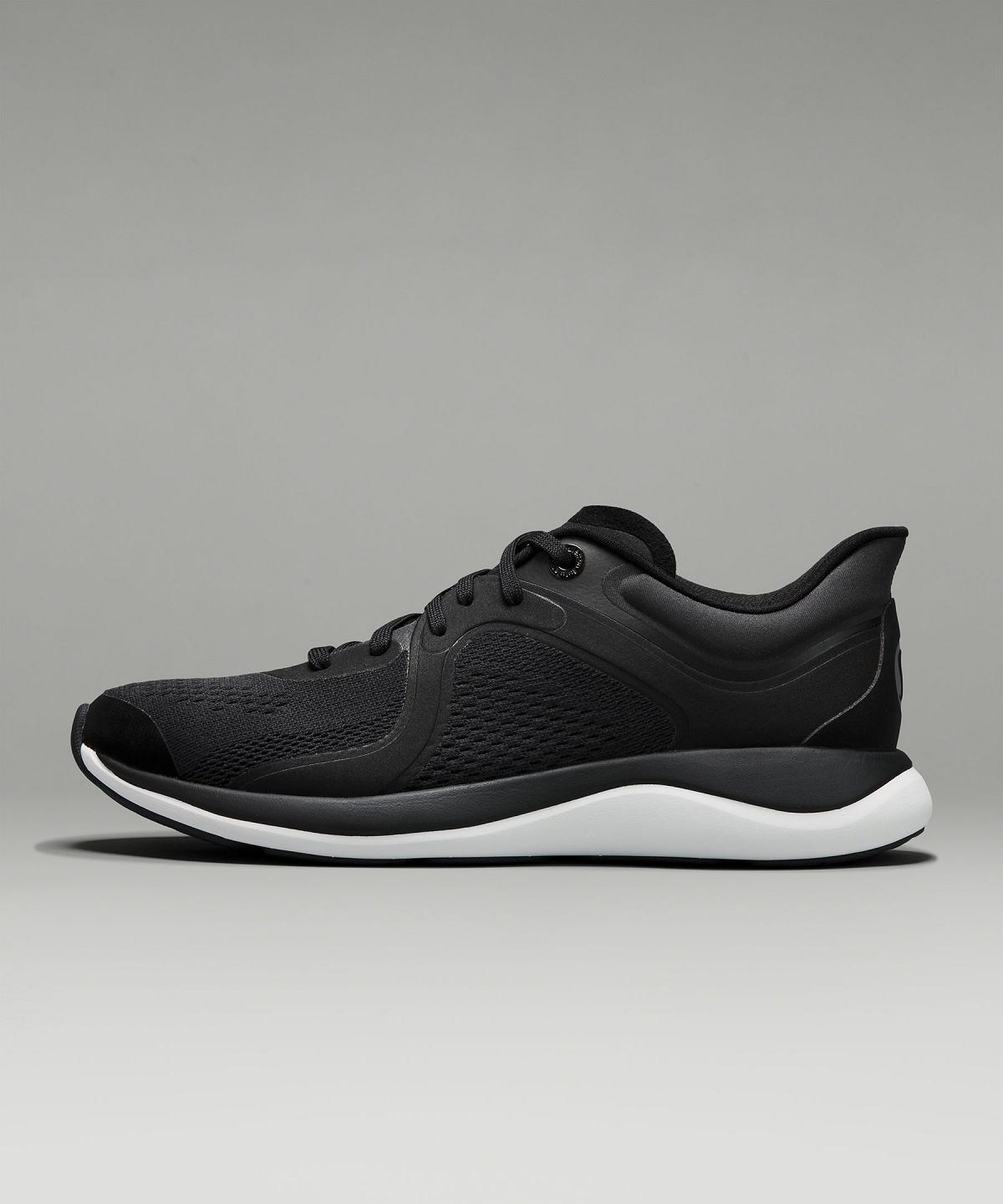 Black / White Women Lululemon Chargefeel Low Women's Workout Shoes | AU_LuLu39792