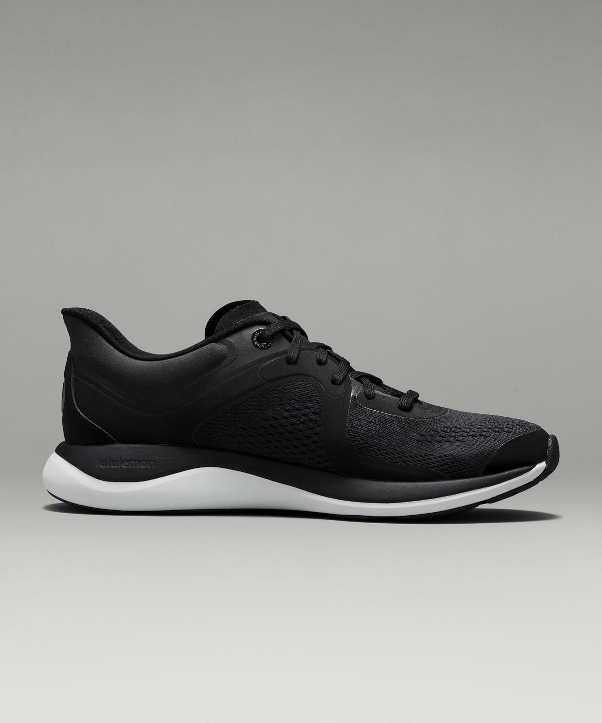 Black / White Women Lululemon Chargefeel Low Women's Workout Shoes | AU_LuLu39792