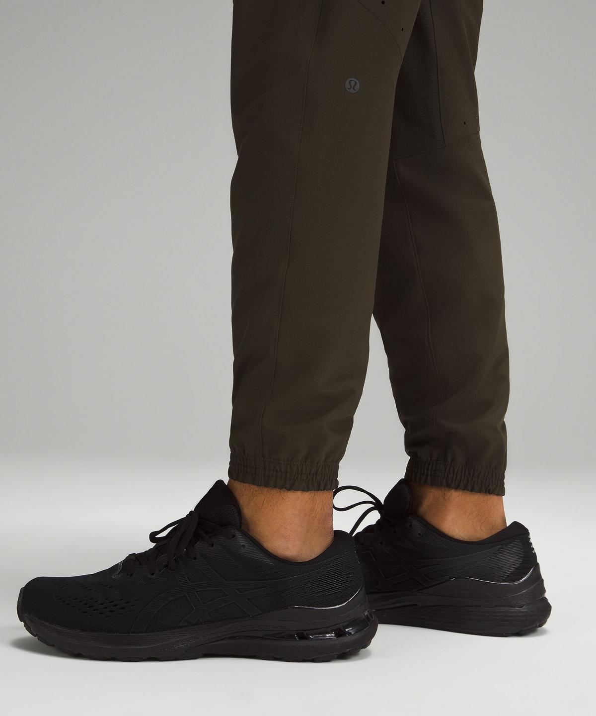 Dark Olive Men Lululemon License to Train Joggers | AU_LuLu25180