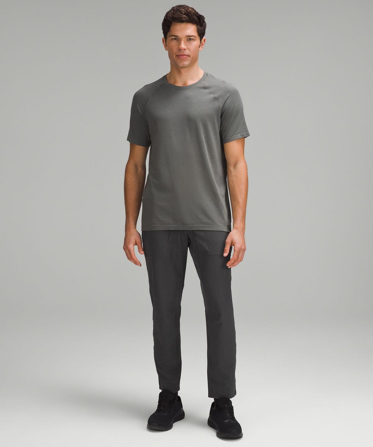 Deep Grey Men Lululemon License to Train Pants | AU_LuLu35313