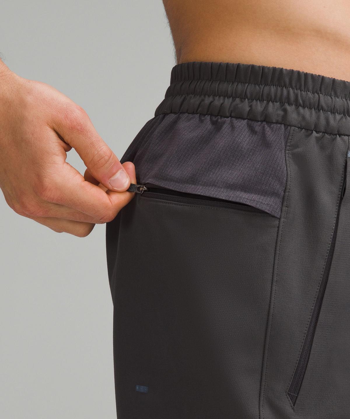 Deep Grey Men Lululemon License to Train Pants | AU_LuLu35313