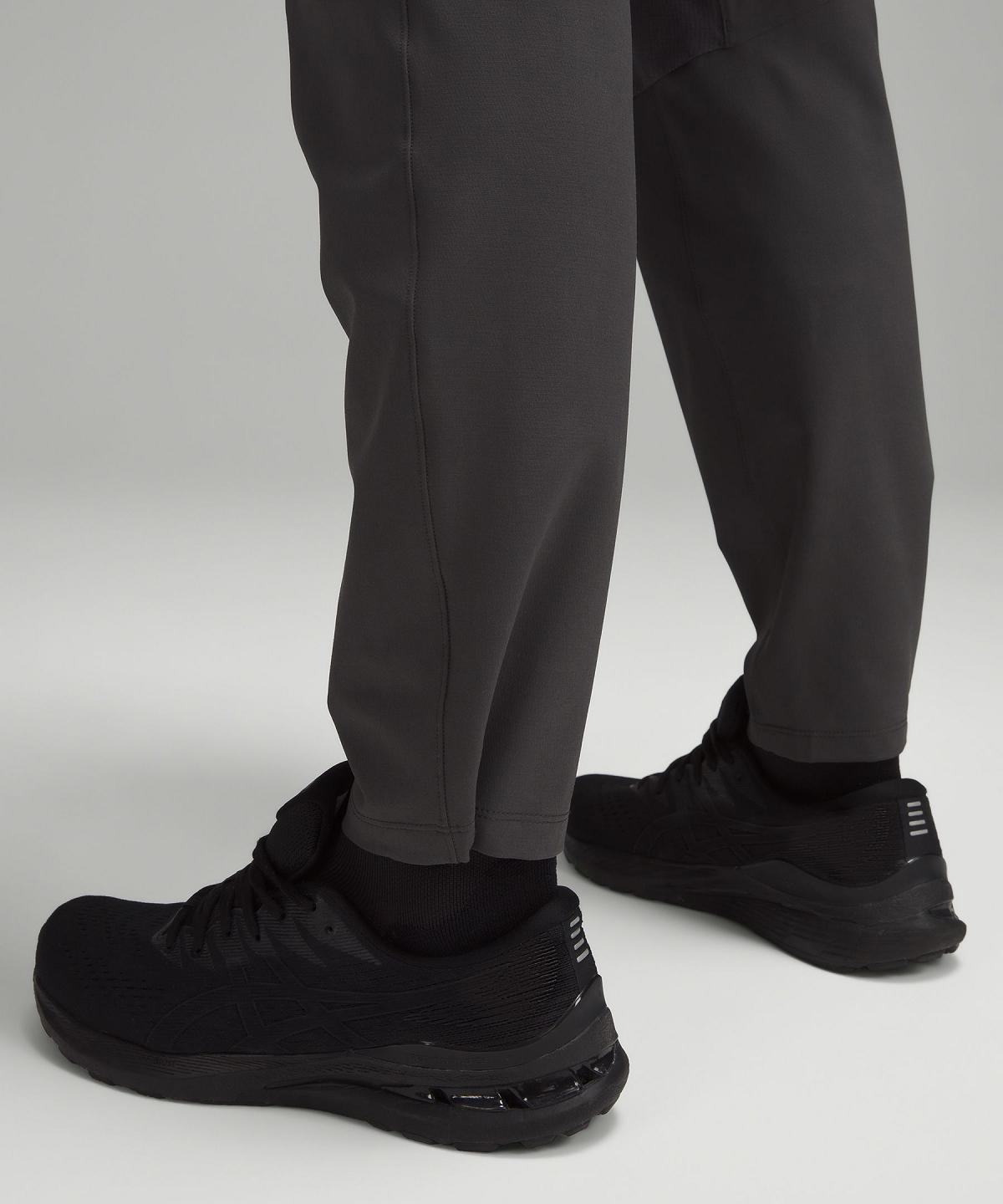 Deep Grey Men Lululemon License to Train Pants | AU_LuLu35313