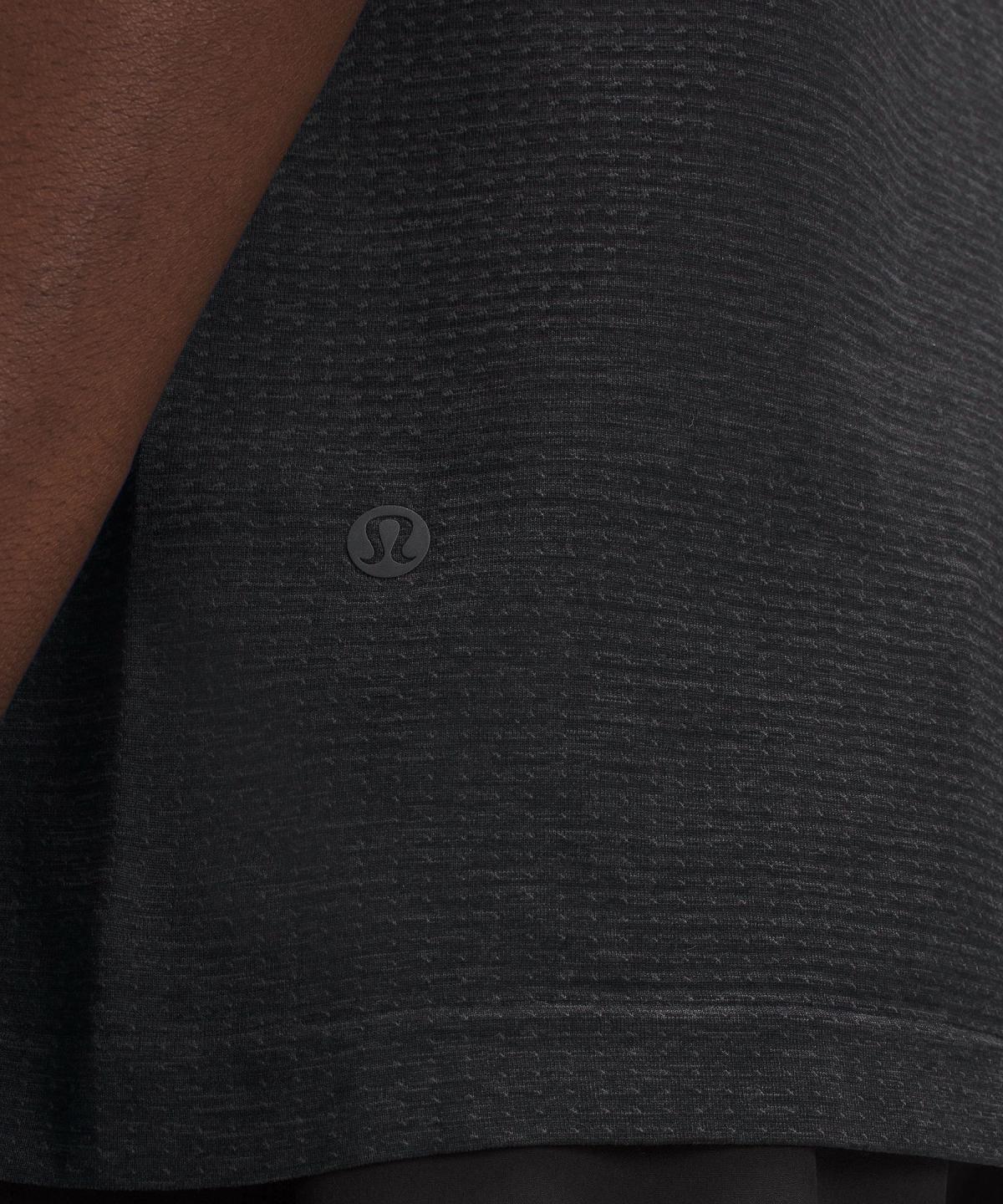 Deep Grey / Black Men Lululemon Metal Vent Tech Sleeveless Shirts | AU_LuLu52936