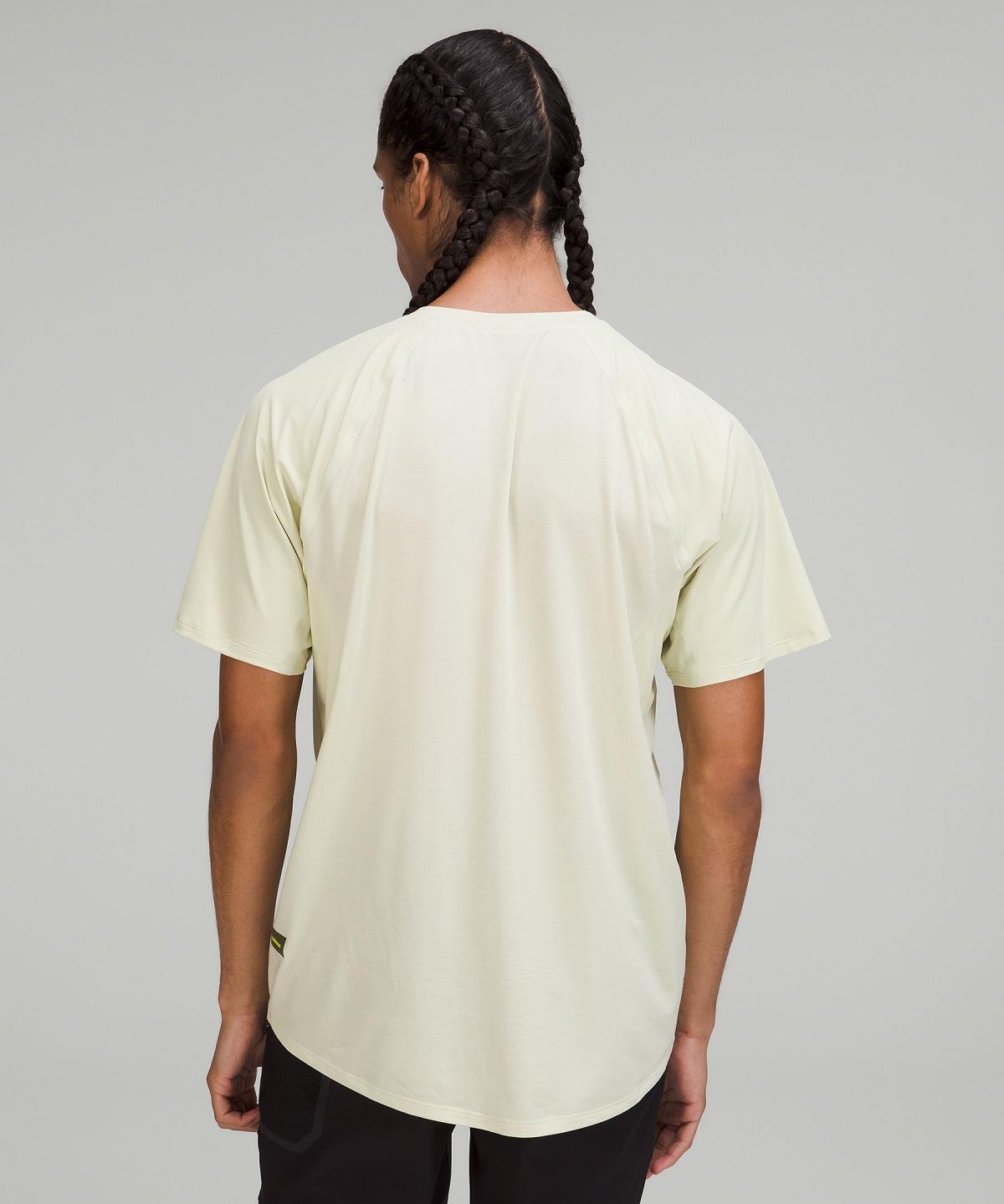 Khaki Men Lululemon Ventilated Hiking Short-Sleeve Shirts | AU_LuLu60281