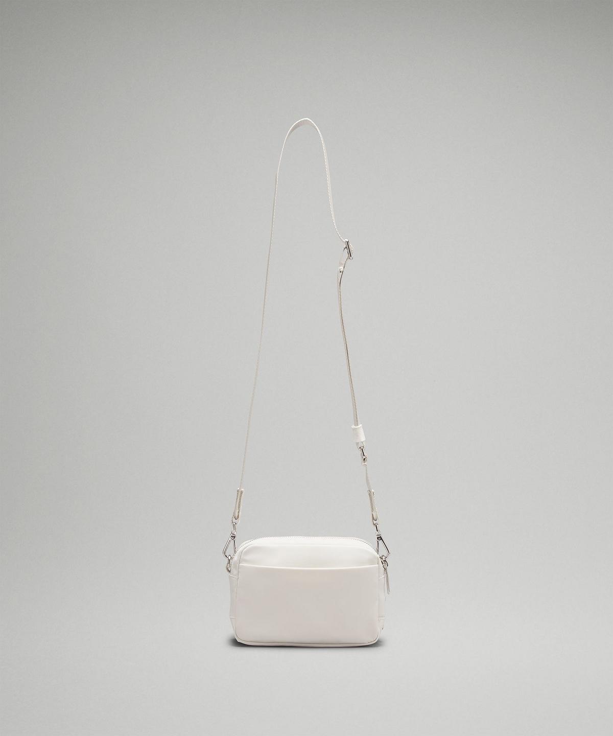 White Bag Lululemon Everywhere 2L Crossbody Bags | AU_LuLu44097