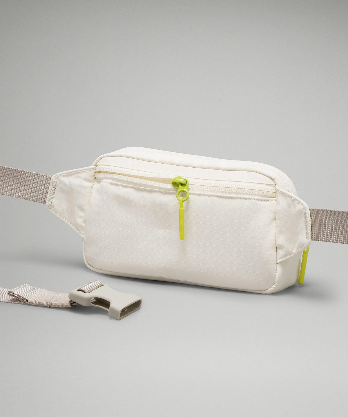 Yellow / White Bag Lululemon Everywhere Mini Belt Bags | AU_LuLu24797